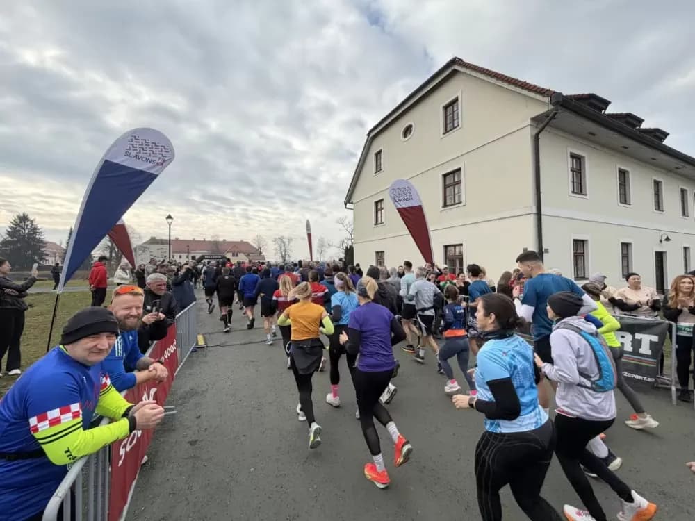 Rekordan odaziv na 9. Slavonskoj trci: gotovo 1.200 natjecatelja u Slavonskom Brodu