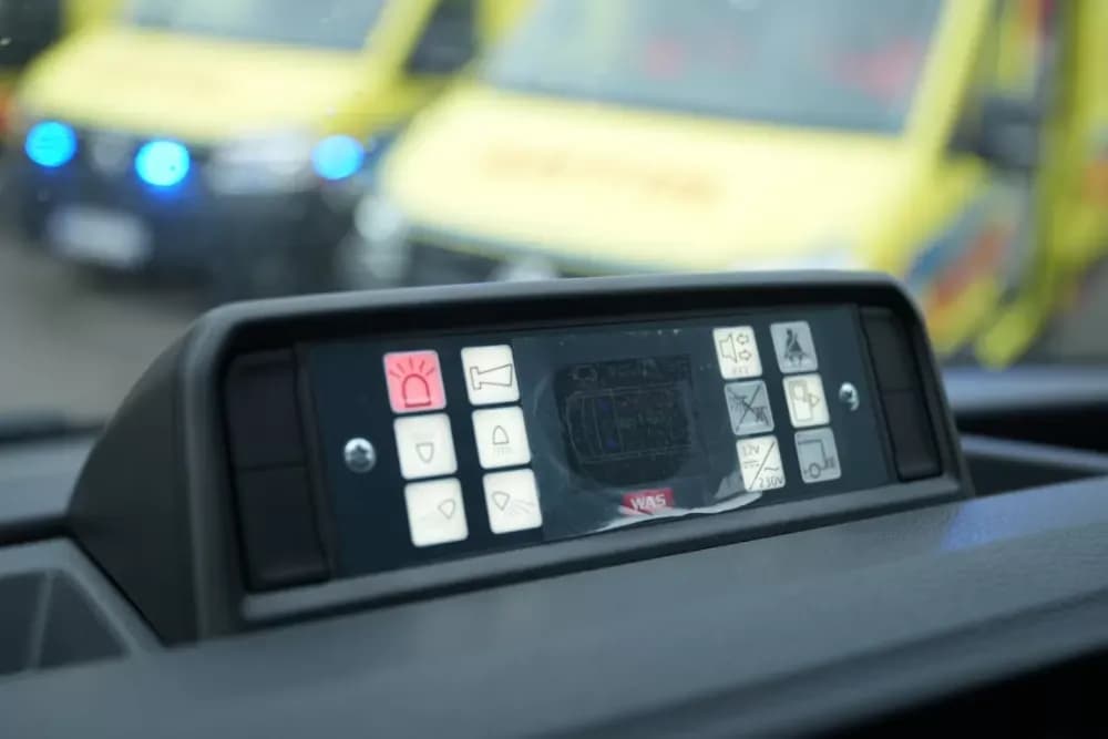 Primopredaja četiri nova vozila za hitnu – snažan iskorak u zdravstvenoj skrbi Brodsko-posavske županije