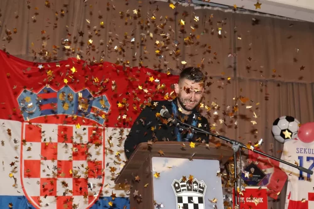 Futsal Vatreni slavonac Sekulić donio novu reprezentativnu medalju i raspametio svoj Oriovac: Mjesto od 1500 stanovnika postalo najtrofejnije u Hrvatskoj