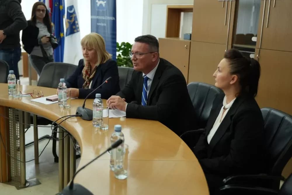 Brodsko-posavska županija ulaže u budućnost kulture: 56 novih ugovora za kulturne projekte