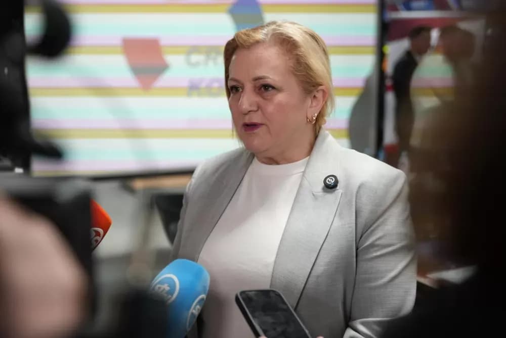 Kosovo nudi prilike, Sl. Brod odgovara suradnjom