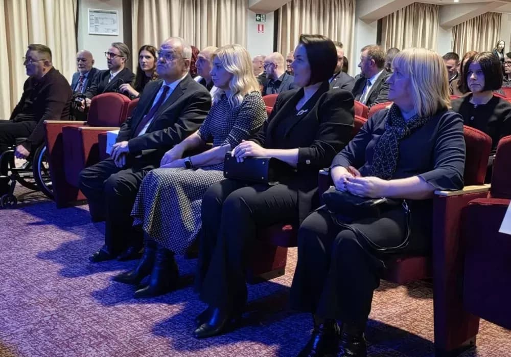 Stoljetni Hrvatski dom zasjao u novom ruhu