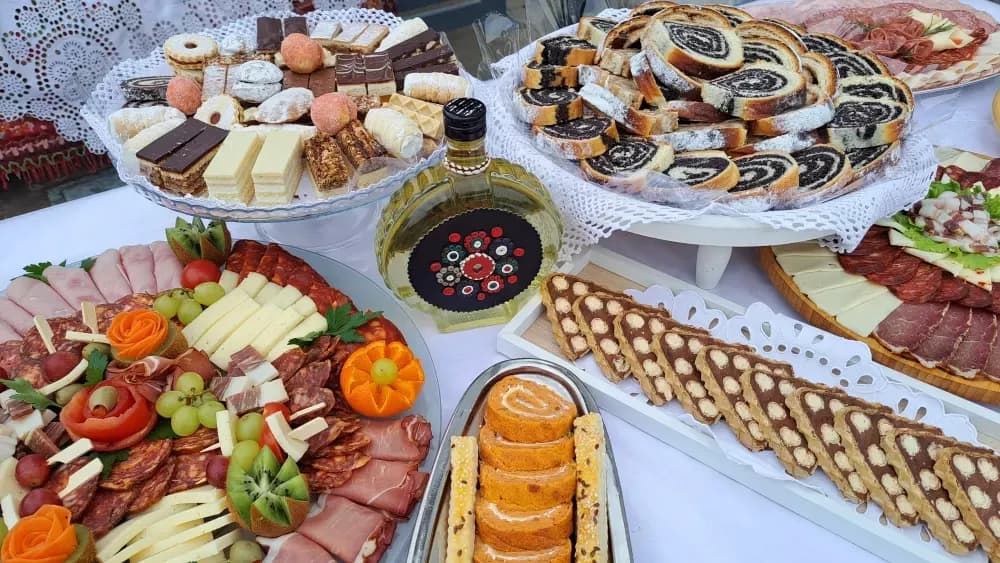 20. POKLADNO JAHANJE U RUŠČICI - Više od 50 pokladnih konjanika projahalo ruščičkim šorovima