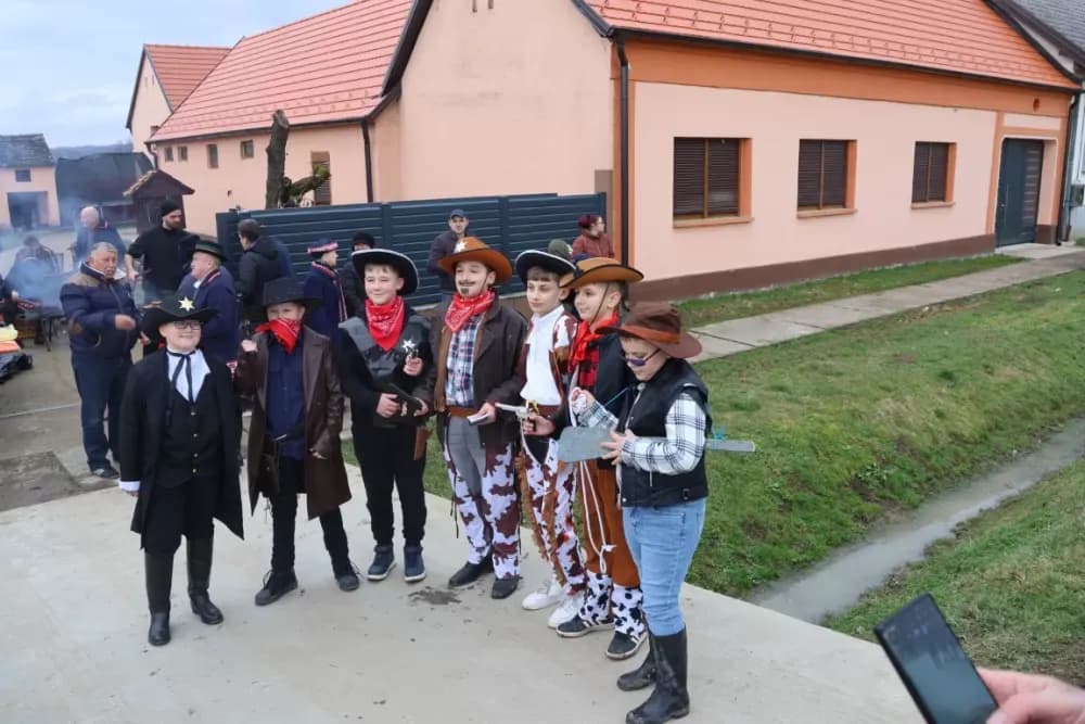 Pokladna povorka i ove godine puna iznenađenja u Donjoj Bebrini