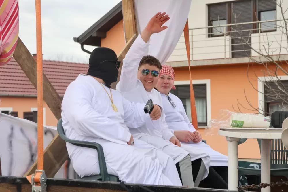Pokladna povorka i ove godine puna iznenađenja u Donjoj Bebrini