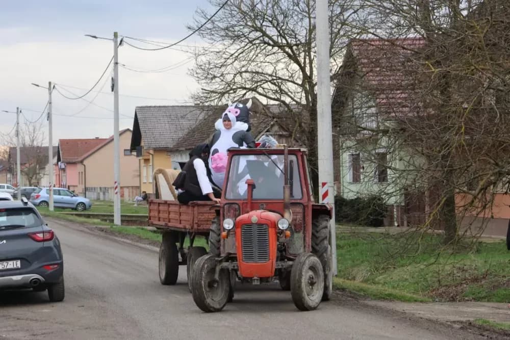 Pokladna povorka i ove godine puna iznenađenja u Donjoj Bebrini