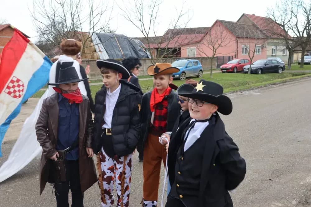 Pokladna povorka i ove godine puna iznenađenja u Donjoj Bebrini