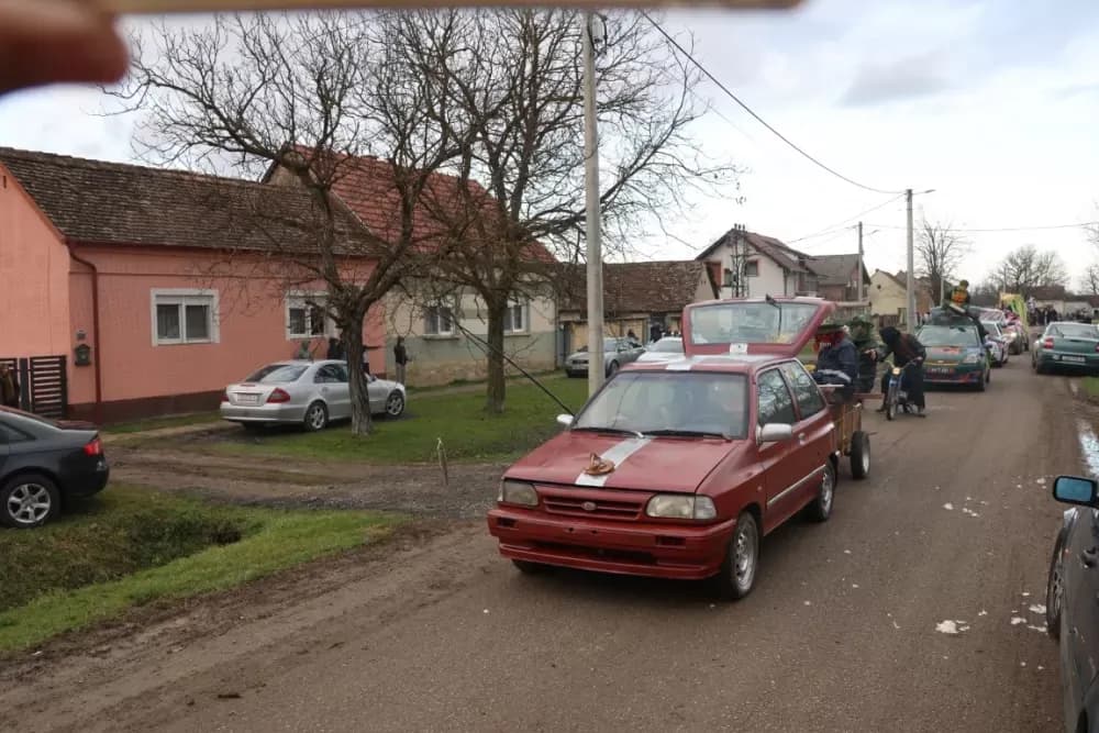 Pokladna povorka i ove godine puna iznenađenja u Donjoj Bebrini