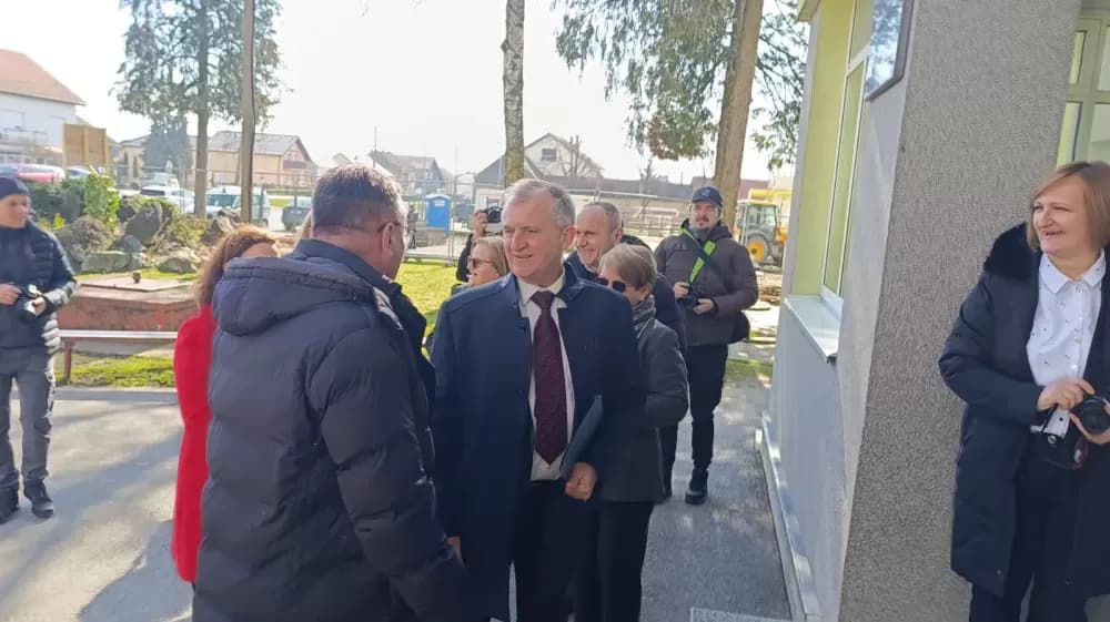 Rekordna ulaganja u školstvo: Dvorane, dogradnje i jednosmjenska nastava