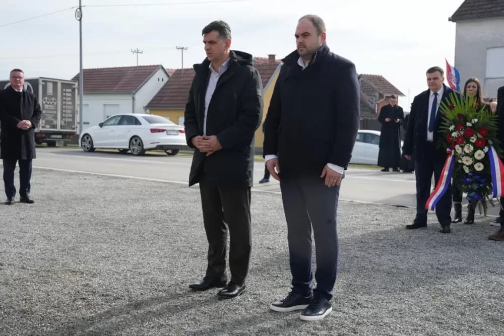 Svečano i dostojanstveno u Sibinju: Odana počast žrtvama i obilježen Dan općine