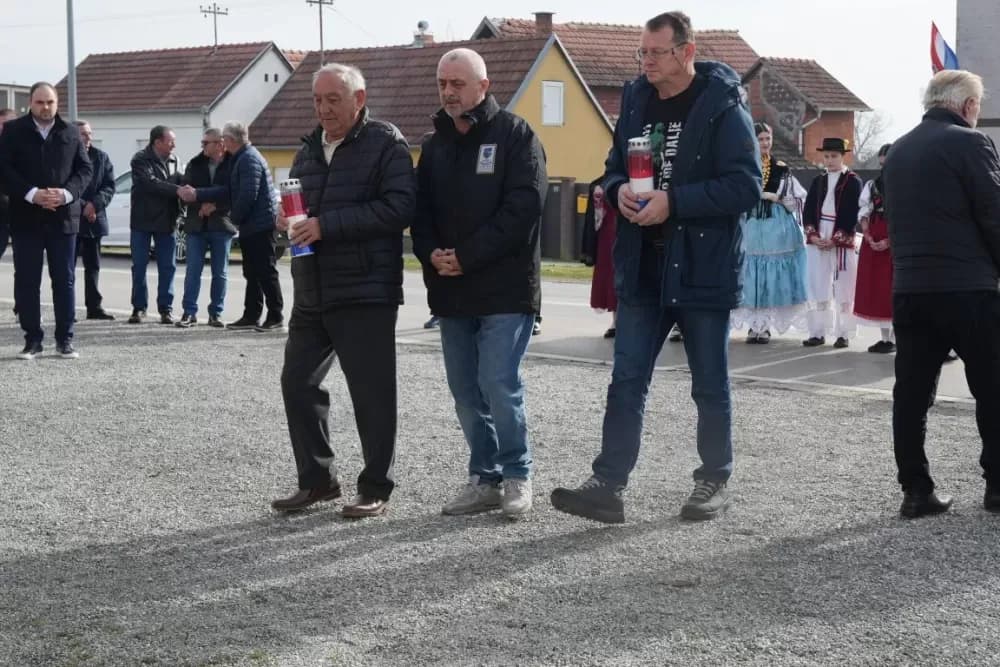 Svečano i dostojanstveno u Sibinju: Odana počast žrtvama i obilježen Dan općine