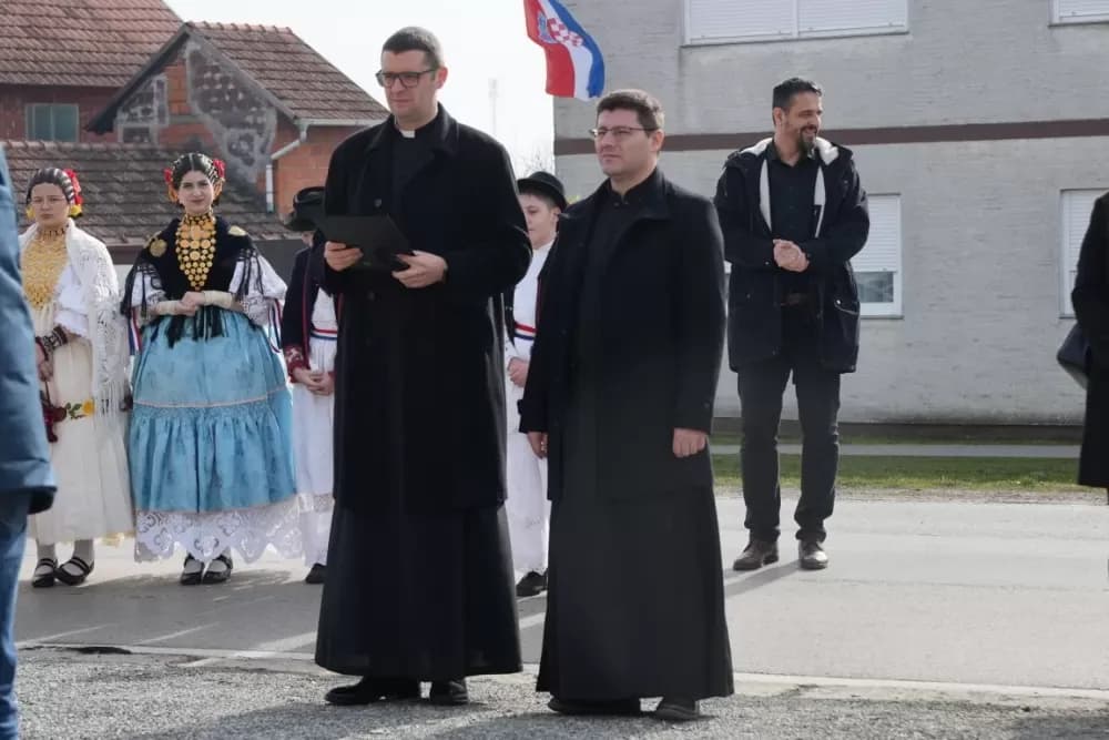 Svečano i dostojanstveno u Sibinju: Odana počast žrtvama i obilježen Dan općine