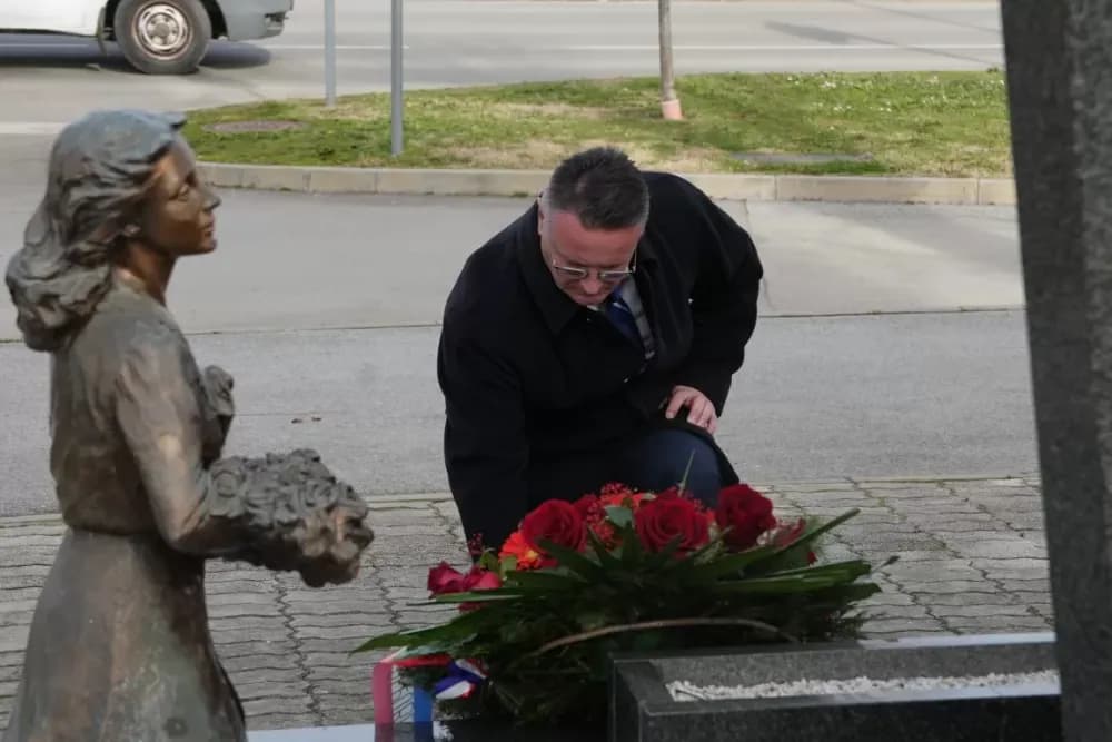 Svečano i dostojanstveno u Sibinju: Odana počast žrtvama i obilježen Dan općine