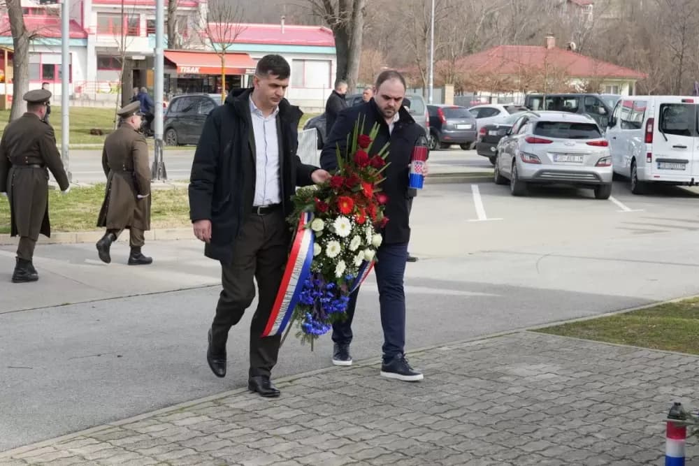 Svečano i dostojanstveno u Sibinju: Odana počast žrtvama i obilježen Dan općine