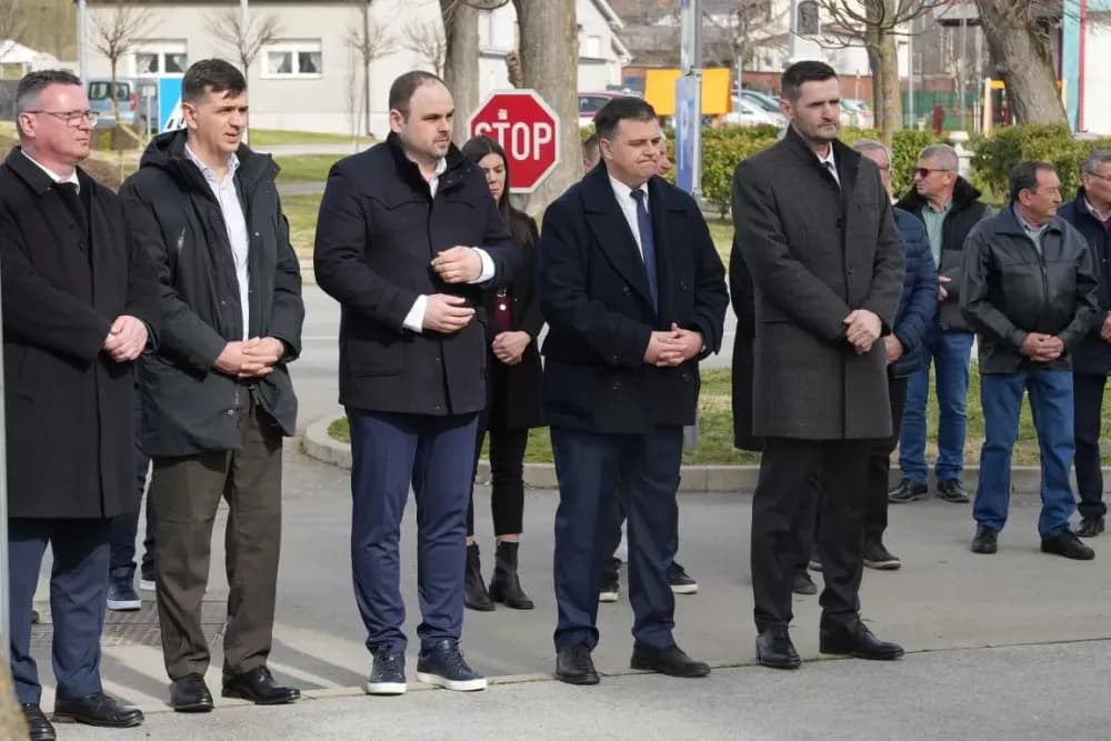 Svečano i dostojanstveno u Sibinju: Odana počast žrtvama i obilježen Dan općine