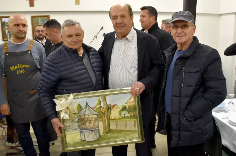 Bivši državni inspektor cestovnog prometa Mata Benakić proslavio 75.rođendan - pjevali mu Đenka, Štef i Satir