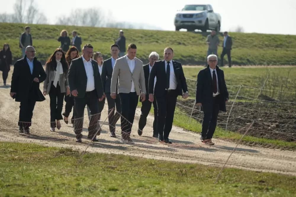 Slavonska priča iz Davora i Lužana koja vraća vjeru u selo: Gelemanovići šire poljoprivrednu proizvodnju i maloprodaju