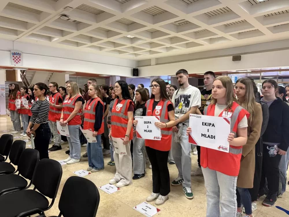 Mladi pokazali znanje iz prve pomoći na gradskom natjecanju Crvenog križa