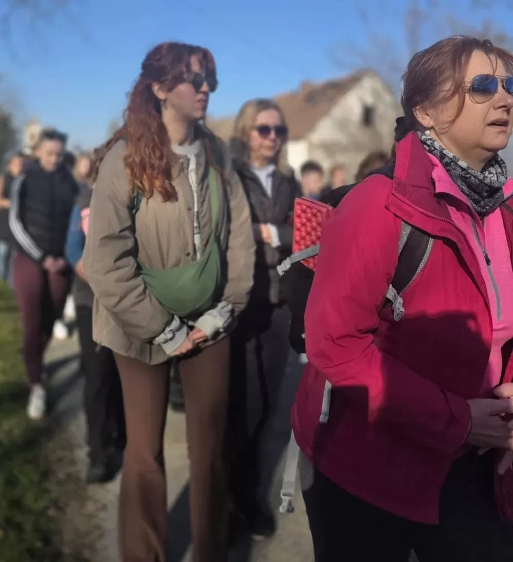Odvoračka sela u zajedništvu i molitvi: Održan prvi Odvorački planinarski križni put