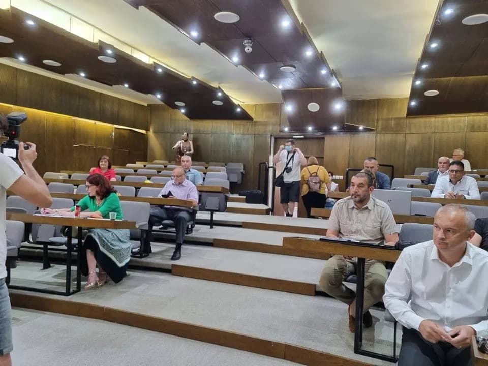 Gromovi nad Požegom: Prvi naraštaj ročnika prisegnuo uz prelet Rafala