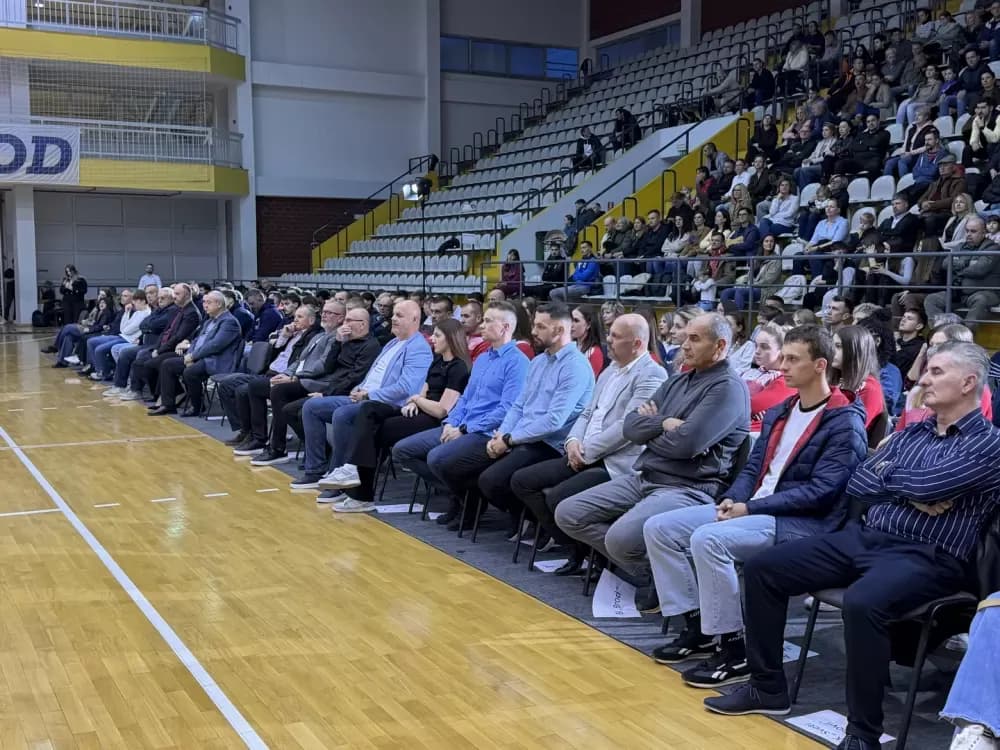Slavonski Brod nagradio najbolje sportaše 2025.: Veočić i Tot na vrhu