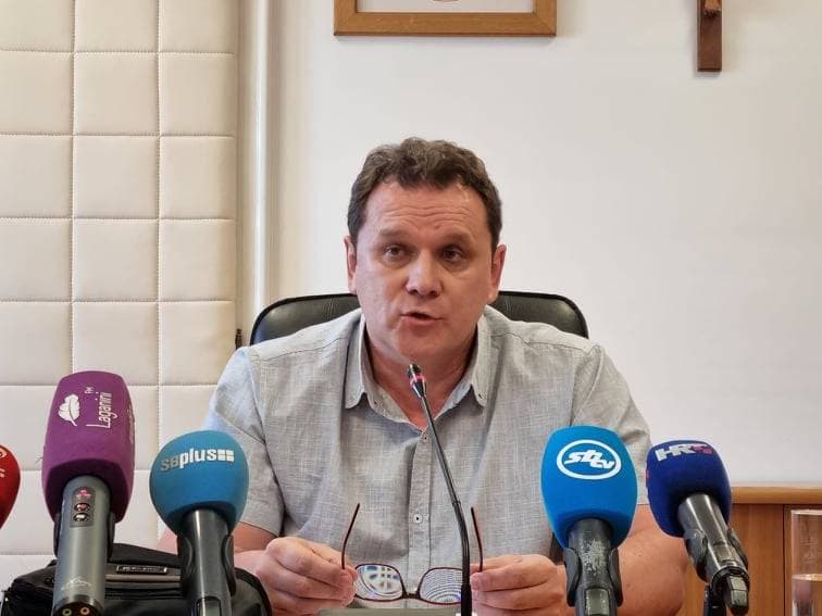 KAPTOLAČKI VINARI USPJEŠNO ZAVRŠILI ZIMSKU ŠKOLU: Kroz čašu prošlo 68 uzoraka, slijedi put u BiH