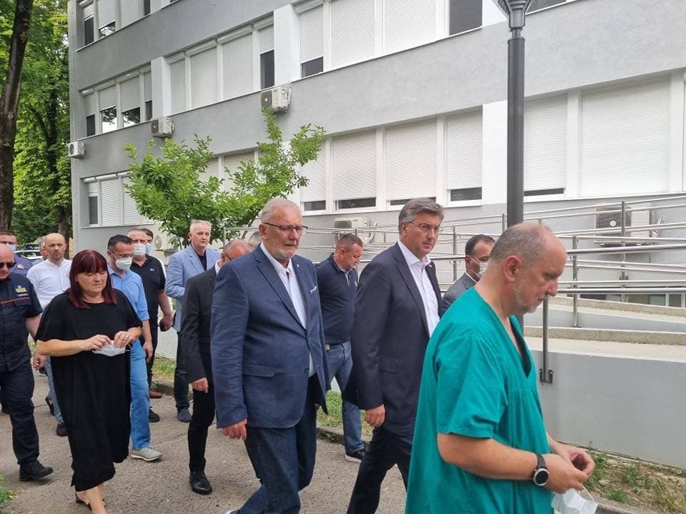 „Oj, Požego, u tebi je lipo“: Večer folklora i prijateljstva u požeškom kazalištu