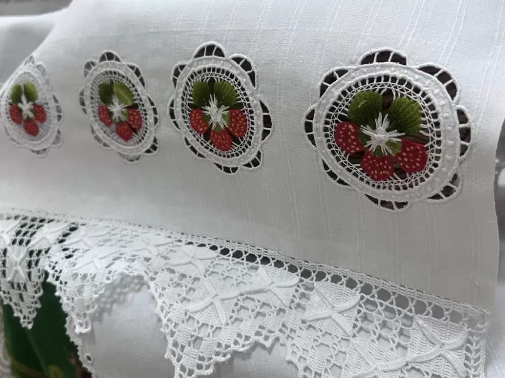(FOTOGALERIJA) Korpice koje pričaju priču – Oprisavci u uskrsnom ruhu