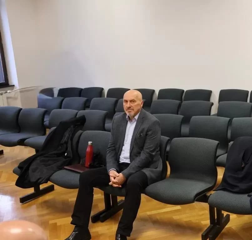 Bivši sudac Županijskog suda u Sl. Brodu Predrag Dragičević na optuženičkoj klupi - rasprava odgođena zbog spornog člana vijeća