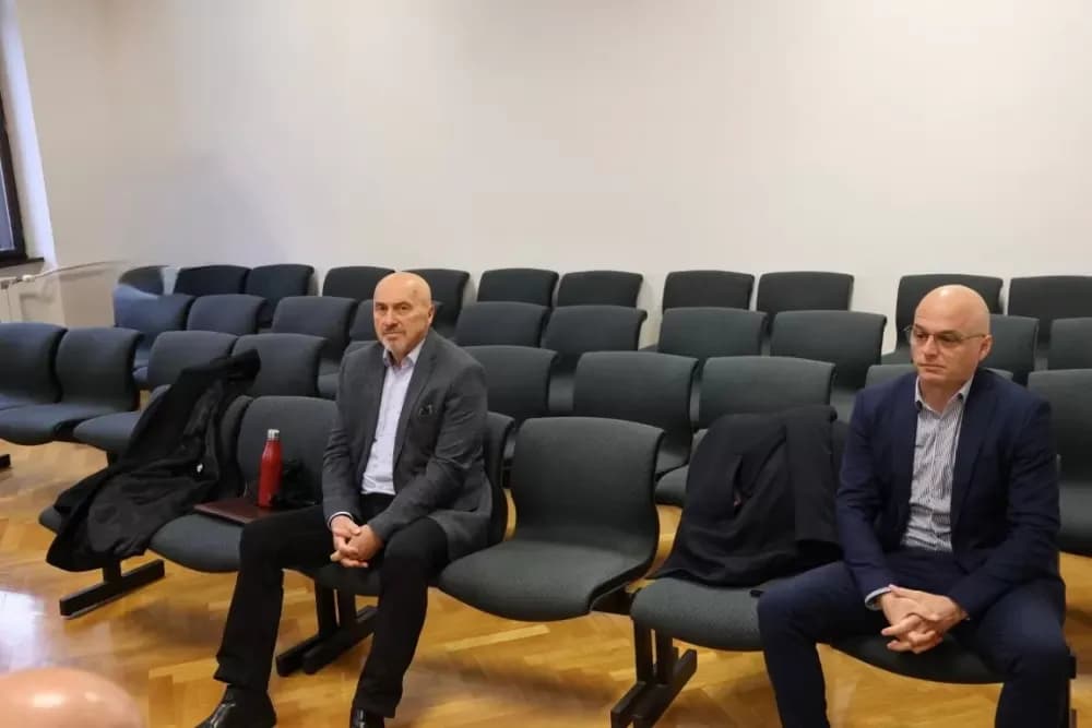 Bivši sudac Županijskog suda u Sl. Brodu Predrag Dragičević na optuženičkoj klupi - rasprava odgođena zbog spornog člana vijeća