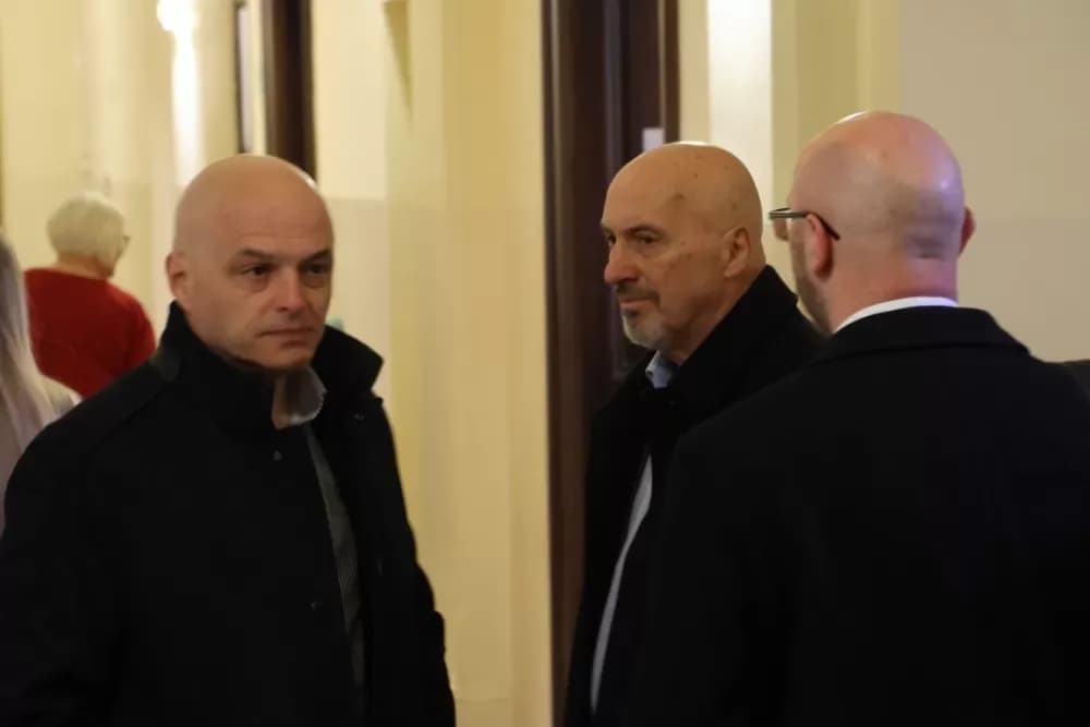 Bivši sudac Županijskog suda u Sl. Brodu Predrag Dragičević na optuženičkoj klupi - rasprava odgođena zbog spornog člana vijeća