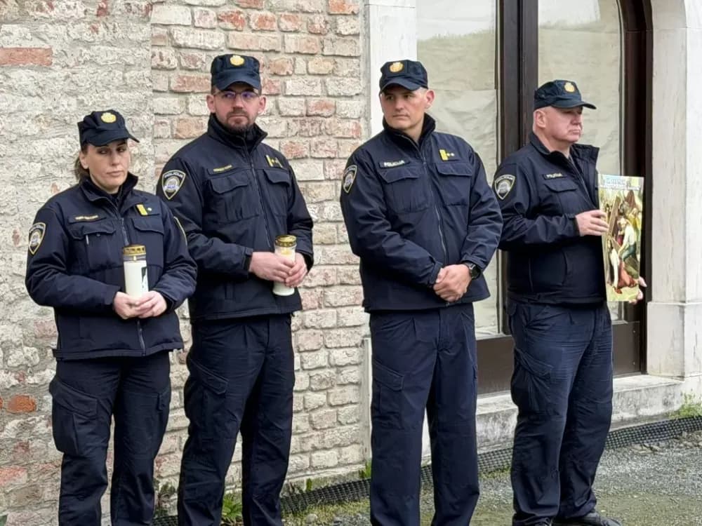 Križni put u Slavonskom Brodu: Branitelji, obitelji i građani u zajedničkoj molitvi