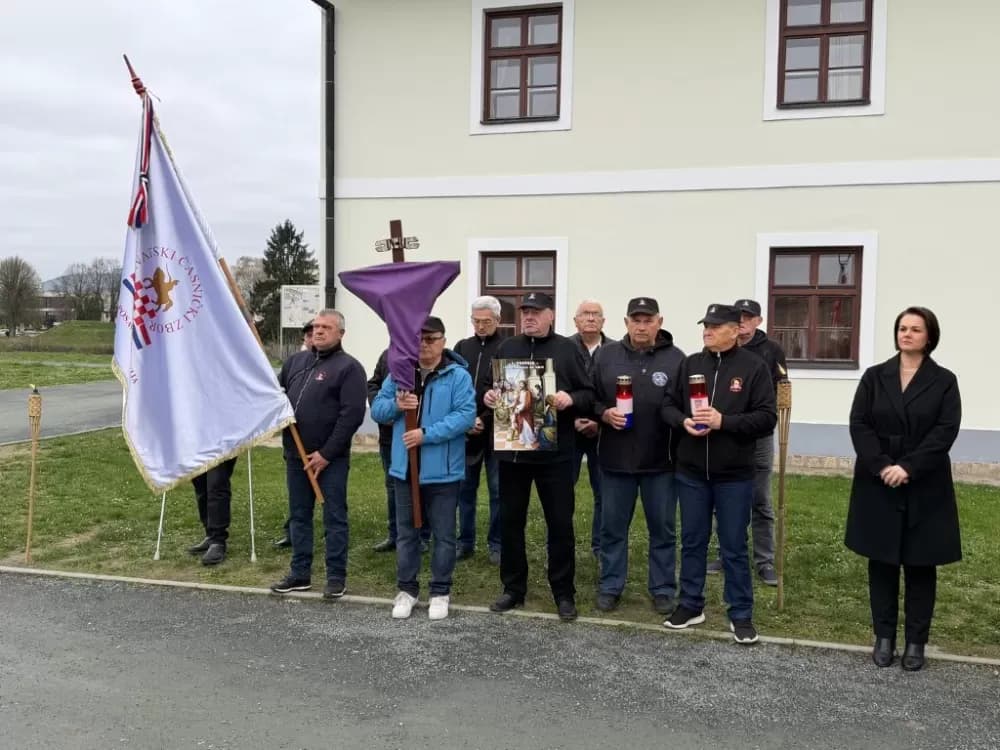 Križni put u Slavonskom Brodu: Branitelji, obitelji i građani u zajedničkoj molitvi