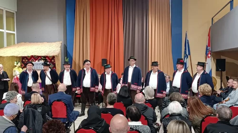 Dirljiva uskrsna priča iz Doma za starije i nemoćne osobe Slavonski Brod: ʼSjene ispričale najveću žrtvuʼ
