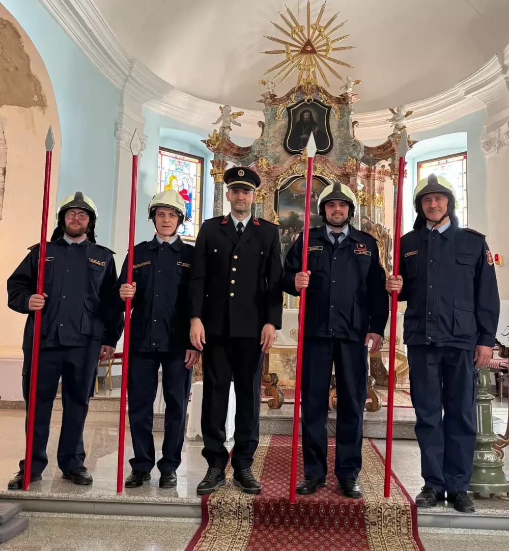 Sibinjski vatrogasci čuvali Isusov grob uoči Uskrsa