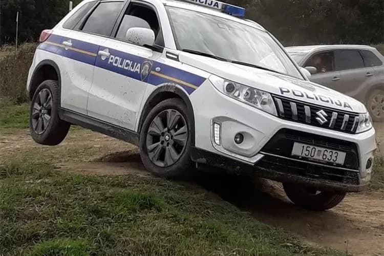 Uhićen zbog pokušaja krijumčarenja stranih državljana, prethodno mu utvrđen niz prometnih prekršaja