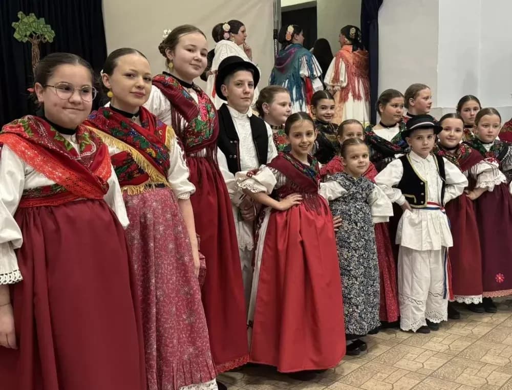 Sibinjci pokazali zašto su jedno od najboljih folklornih društava