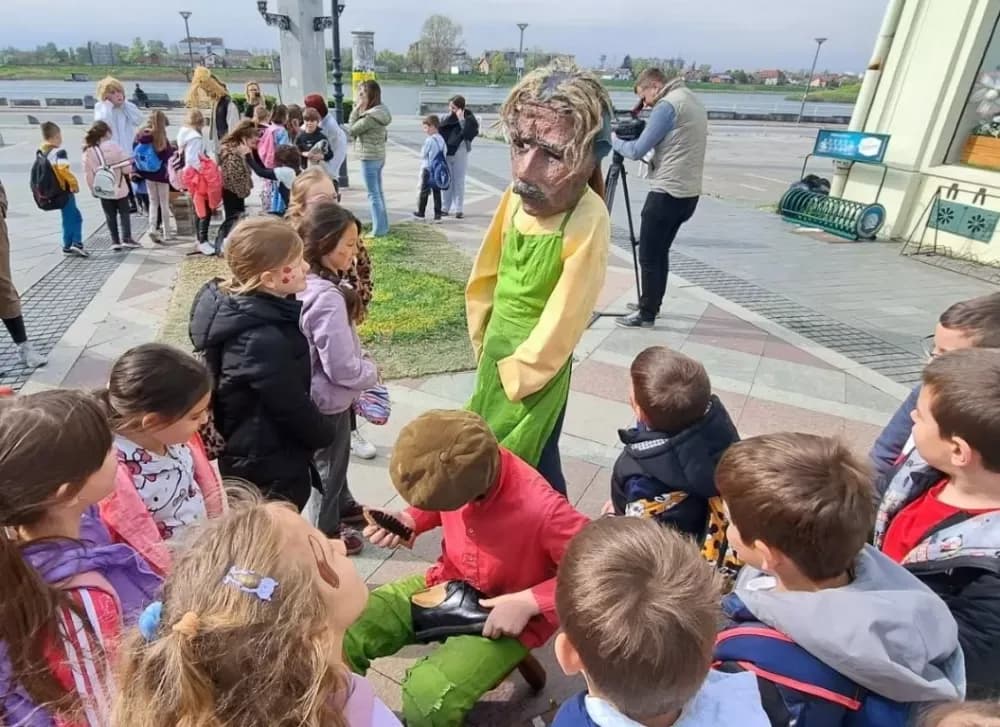 U Svijet bajki stigli su brojni mališani iz cijele Hrvatske, među njima i prvašići iz Požege