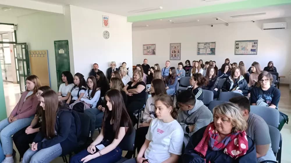 Ekonomsko-birotehnička škola otvorila vrata budućim srednjoškolcima