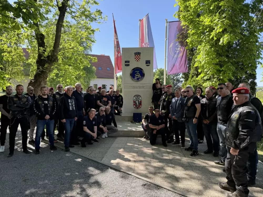 Hodočasnička vožnja s porukom: Slavonski Brod dočekao Moto klub 4. gardijske brigade
