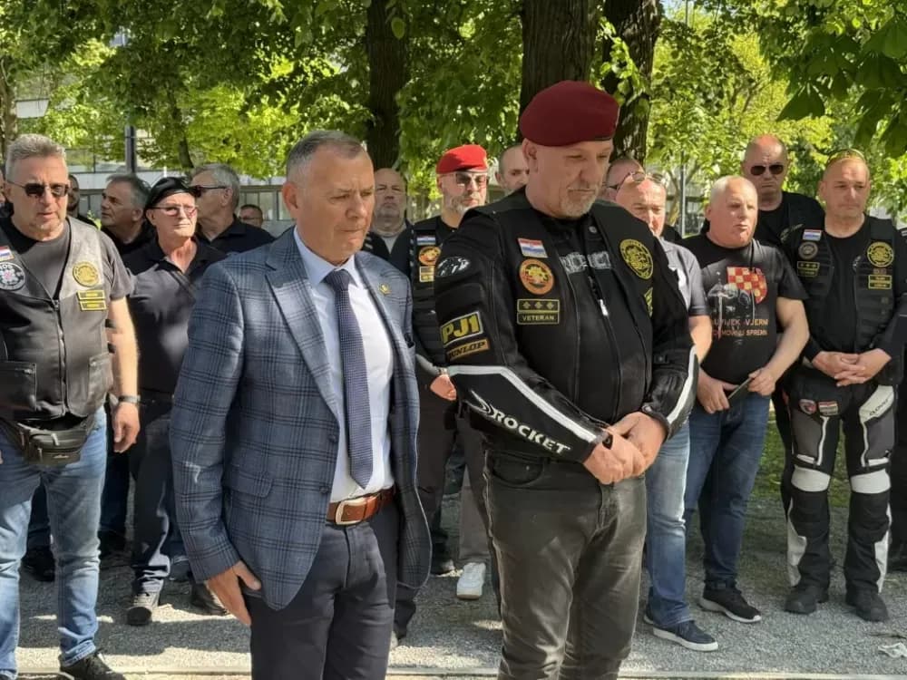 Hodočasnička vožnja s porukom: Slavonski Brod dočekao Moto klub 4. gardijske brigade