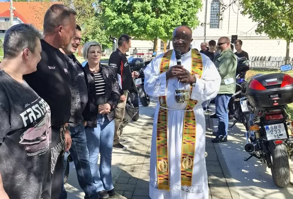 Blagoslov motociklista u Podvinju i molitva za postojanu sigurnost na svakom putu
