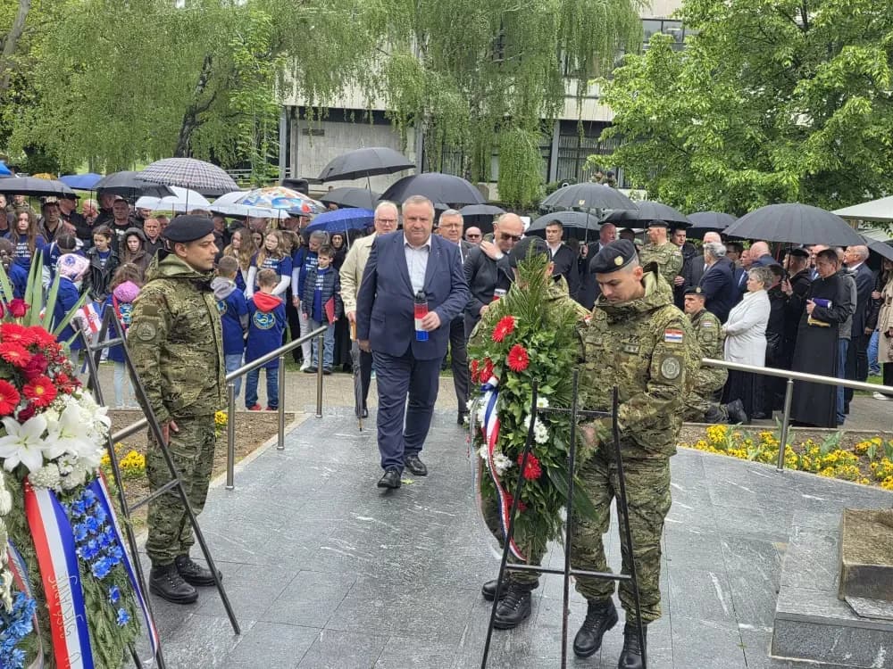 Počast herojima: Slavonski Brod obilježio 35 godina „Kuna“