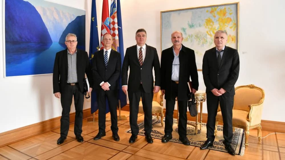 Predsjednik Milanović primio izaslanstvo Udruge dragovoljaca i veterana 101. bosansko-brodske brigade HVO-a