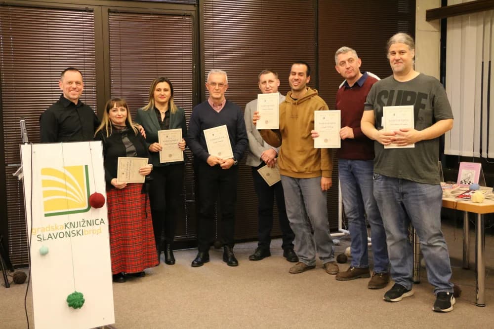 Proglašene najbolje kratke humoristične priče klUPKA smijeha 2024.