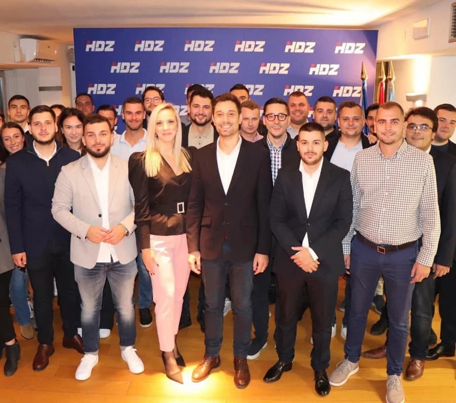 Mladi idu na Ustavni sud zbog zakona koji je omogućio da ih svugdje predstavlja Mladež HDZ-a