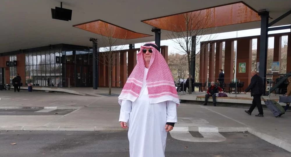 EKSKLUZIVNE FOTKE: Šeik stigao u Sl. Brod, želi kupiti kolodvor, hoće li Duspara pokleknuti?