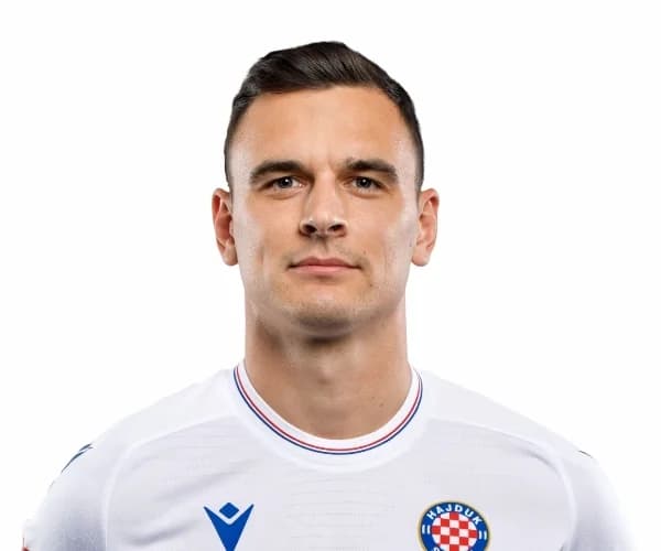 Nogomet i diploma: Slavonski hajdukovac Filip Uremović osim na nogometnom, uspješan i na akademskom ʼterenuʼ