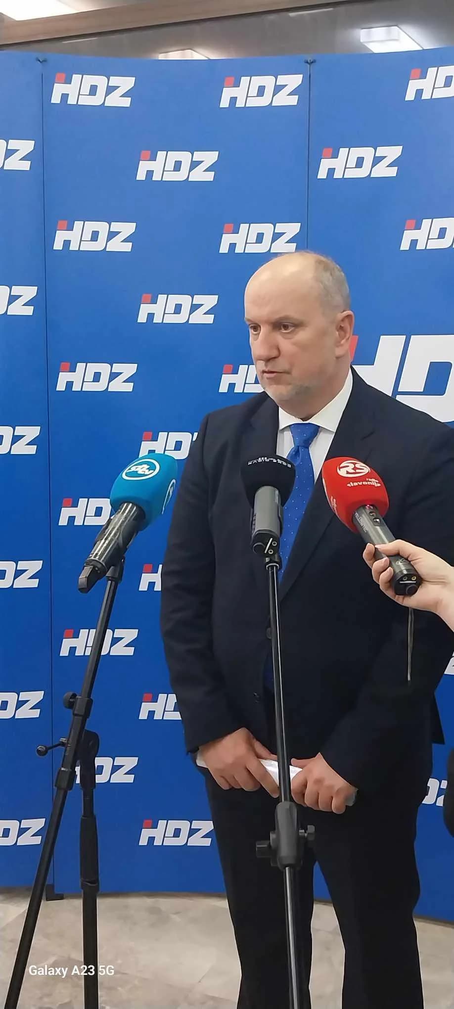 Plenković svojim dolaskom u Sl. Brod počastio HDZ