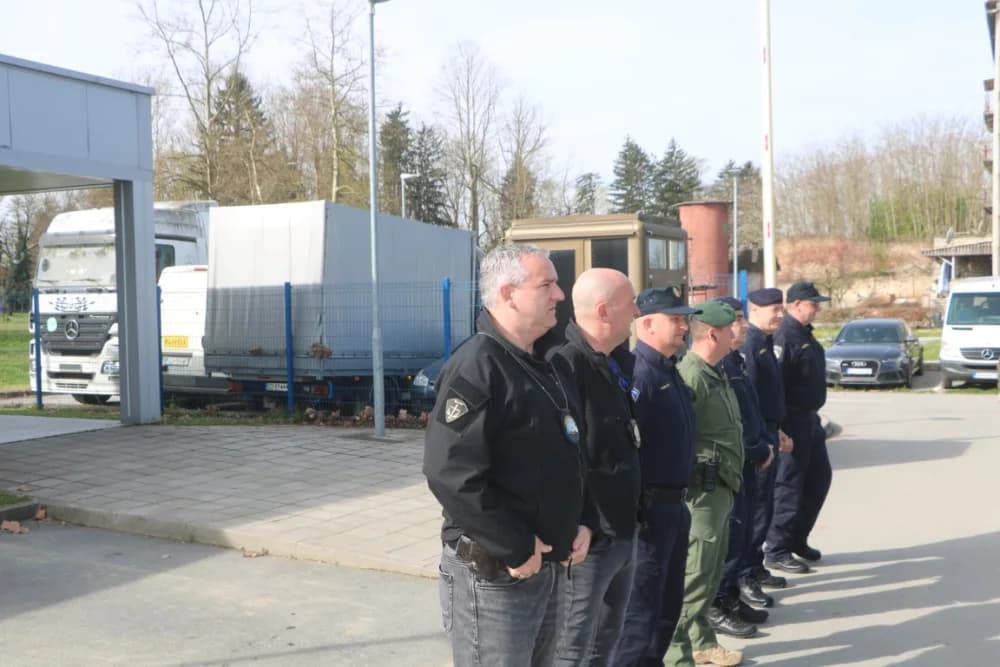 Ministar Davor Božinović u radnom posjetu Postaji granične policije Stara Gradiška: ʼSvaki dan sve jači u obračunu s kriumčarima migranataʼ